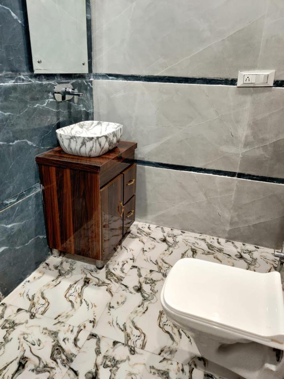 Hotel Gs Amritsar 200 Mtr From Golden Temple Экстерьер фото