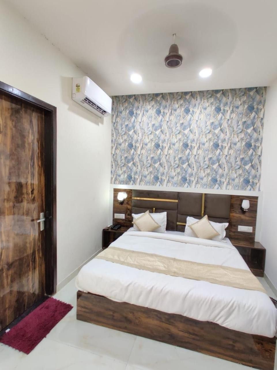 Hotel Gs Amritsar 200 Mtr From Golden Temple Экстерьер фото