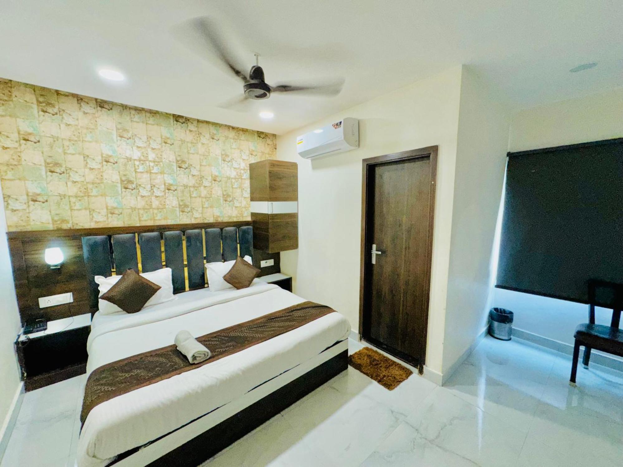 Hotel Gs Amritsar 200 Mtr From Golden Temple Экстерьер фото