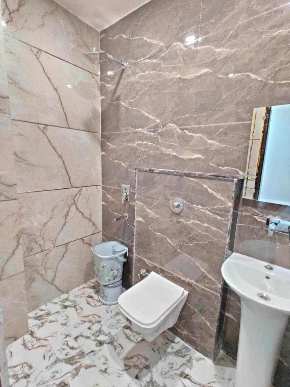 Hotel Gs Amritsar 200 Mtr From Golden Temple Экстерьер фото